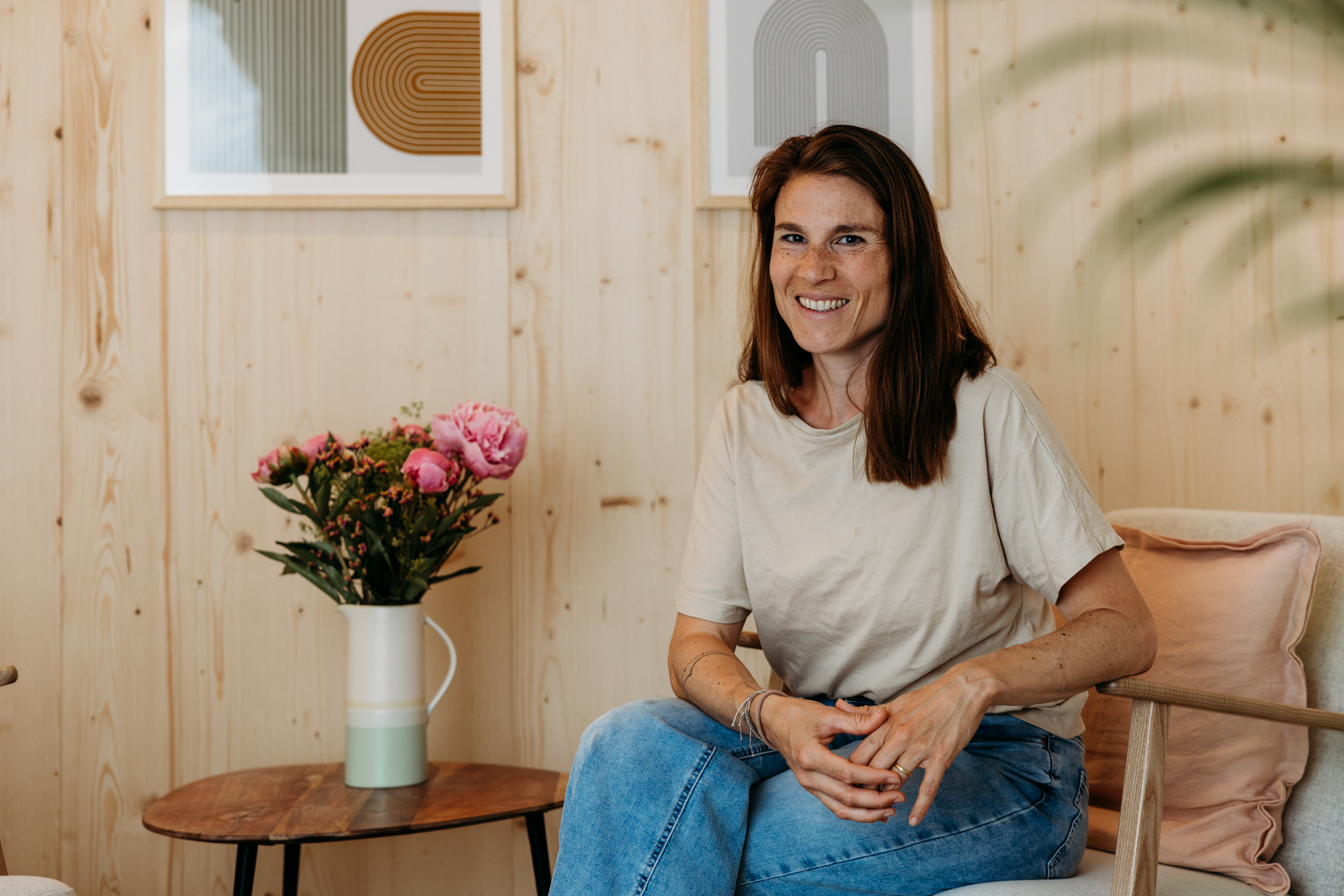 Portrait von Nadine Messerli, Beraterin und Yogalehrerin